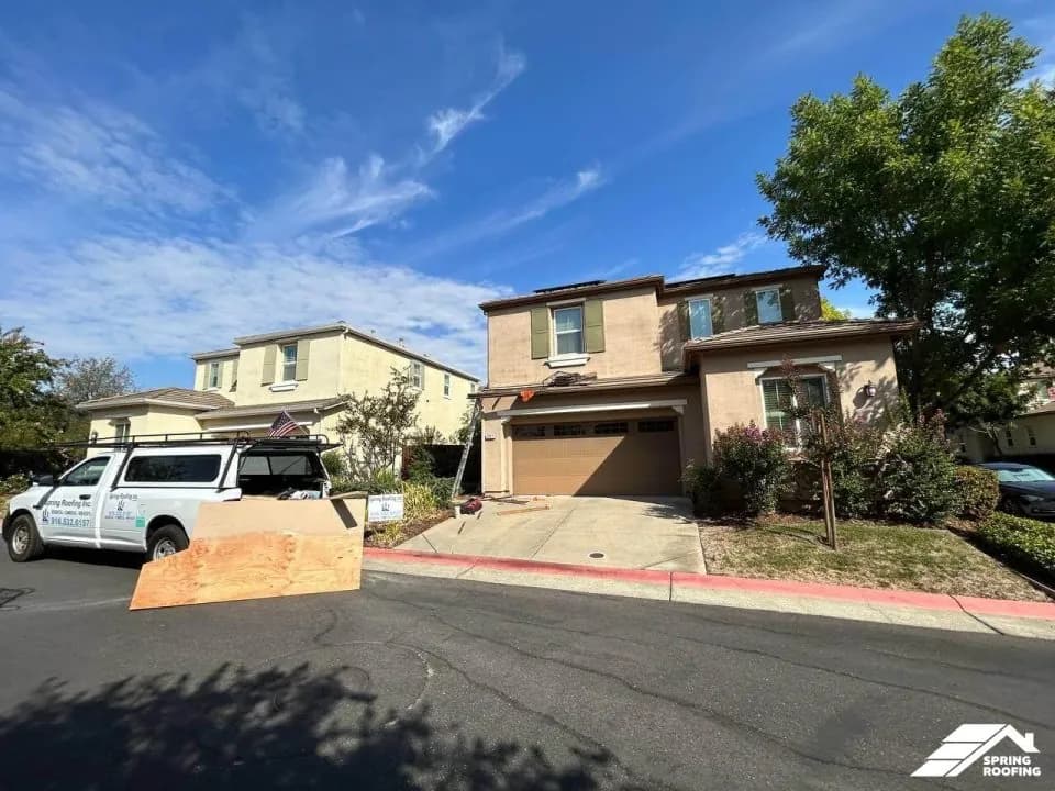 Roof Repair — 267 Barnhill Dr Folsom